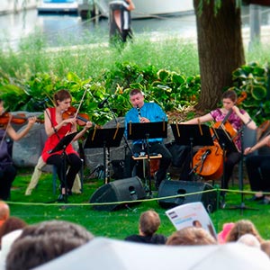 Mozart with the Cecilia String Quartet at the Toronto Music Garden